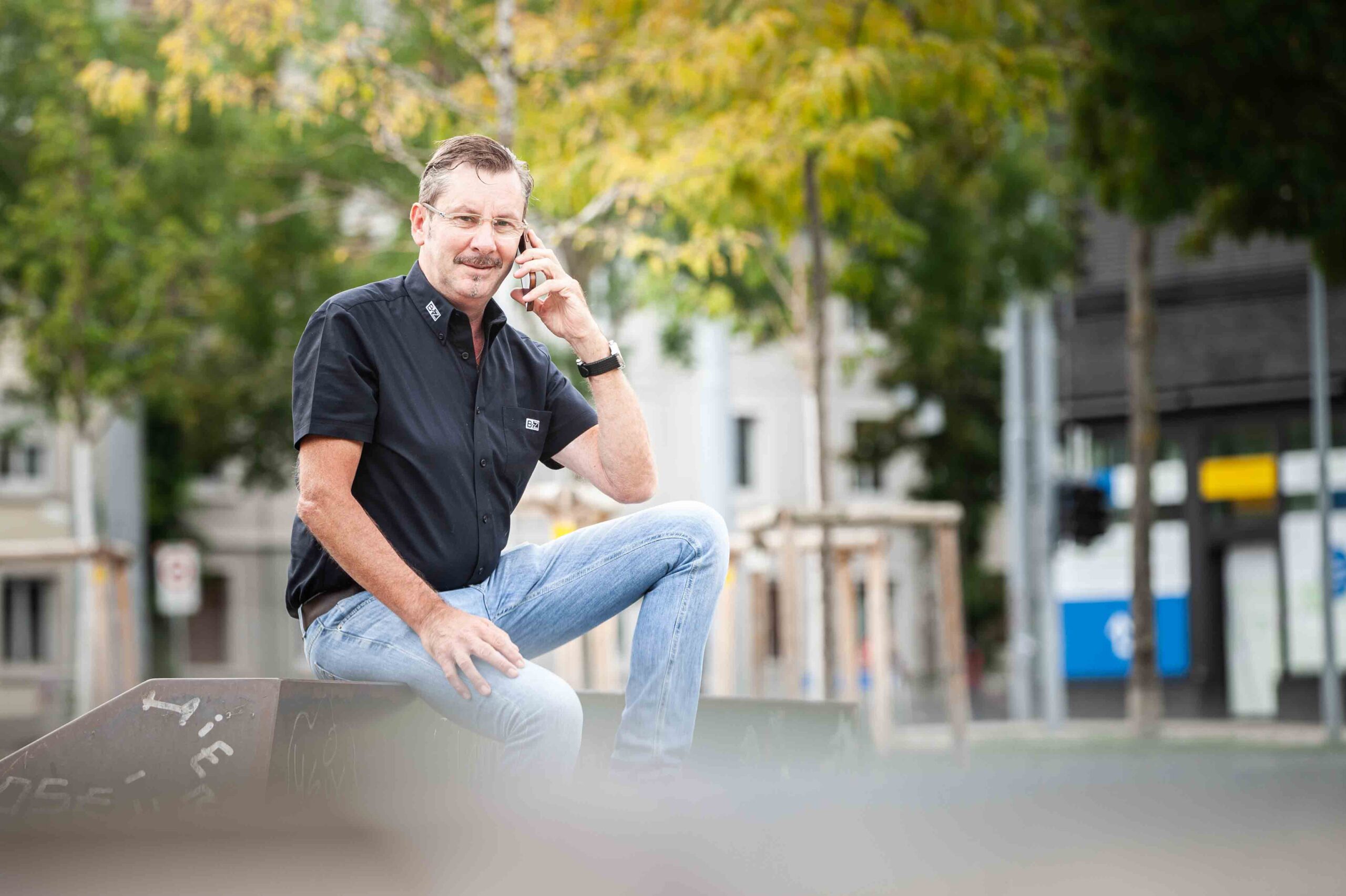 Colin Bisel Netzwerkgespräch mit Philippe Bisel, Inhaber der B-Z Innenausbau GmbH ...